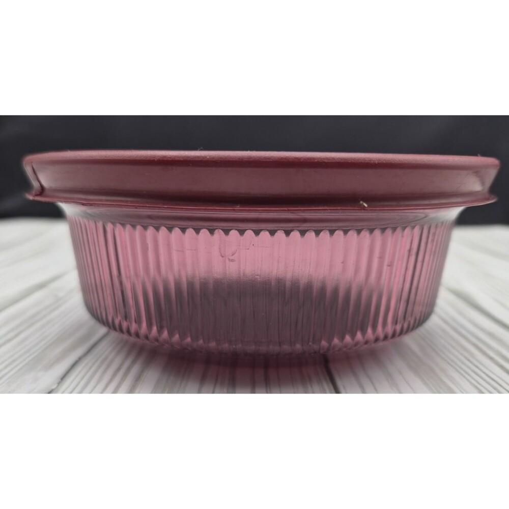 Vintage Corning Ware Cranberry Vision Ribbed 1 Pint Dish Bowl Lid USA V-1-B